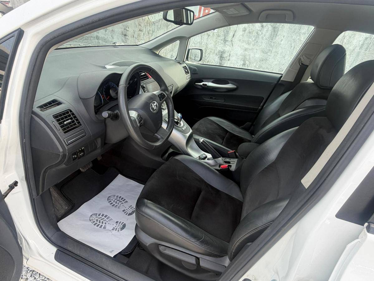 toyota-auris-2010-hibrido-a-gasolina-1798cc
