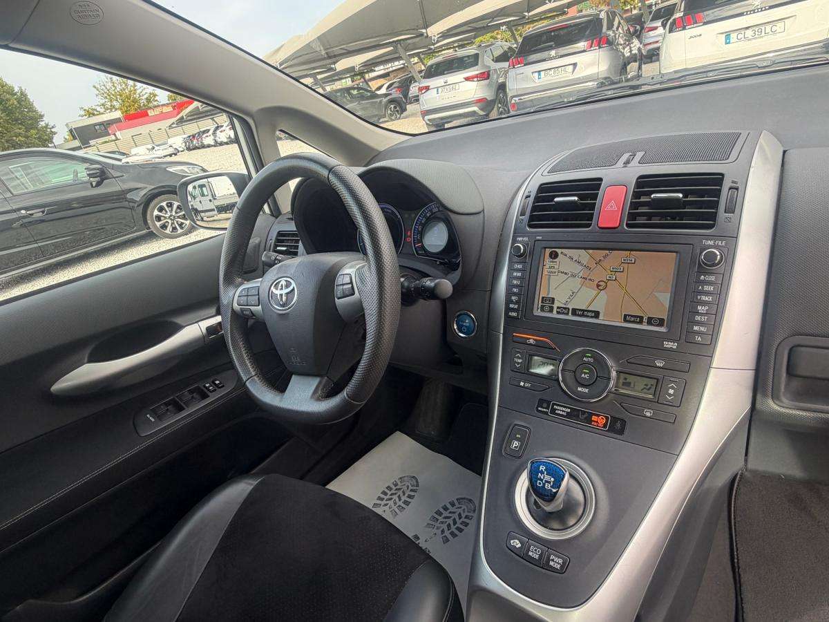 toyota-auris-2010-hibrido-a-gasolina-1798cc