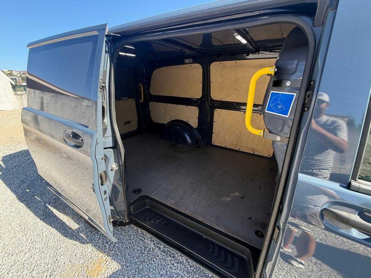 mercedes-benz-vito-2020-diesel-2143cc