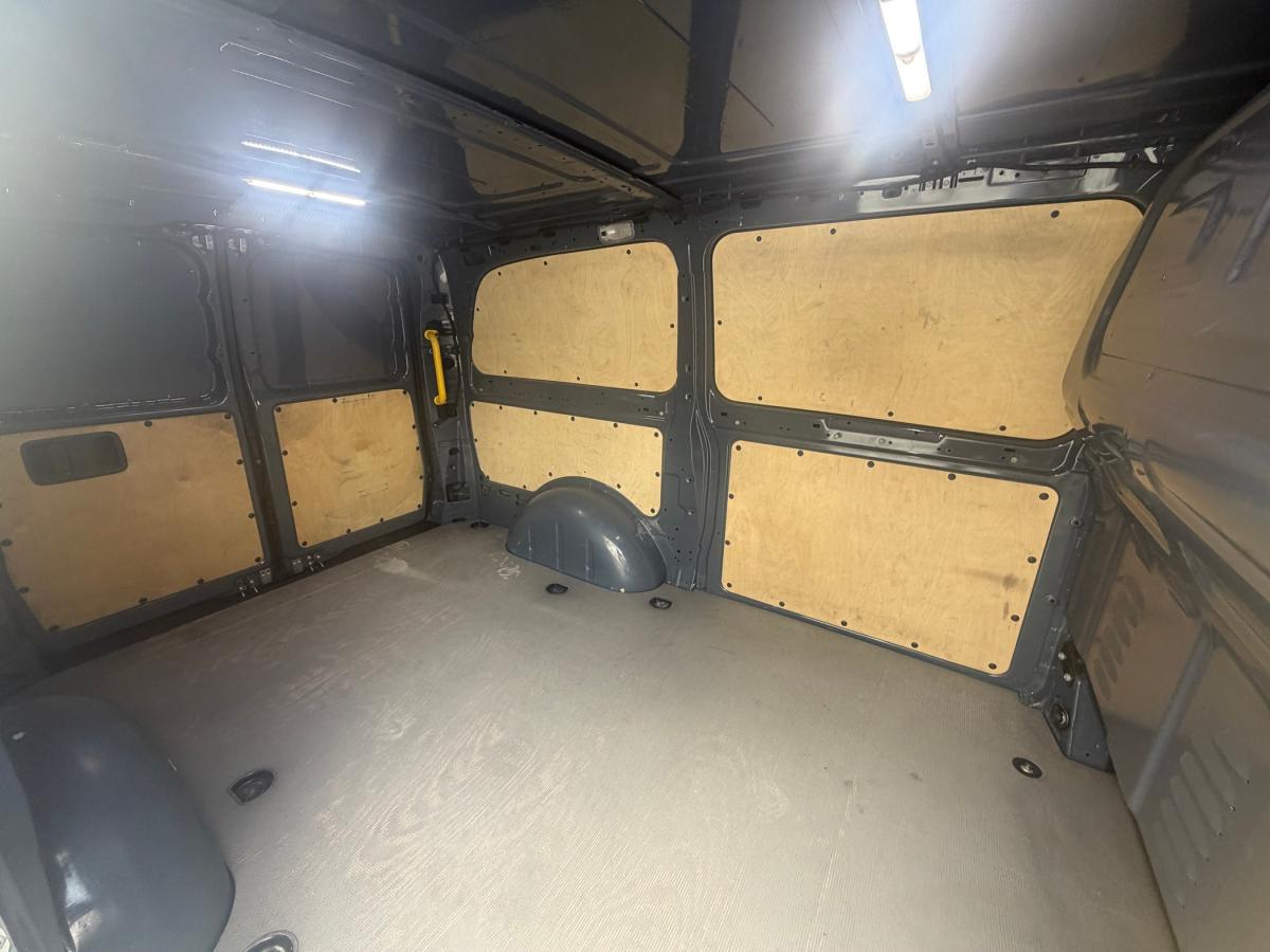 mercedes-benz-vito-2020-diesel-2143cc