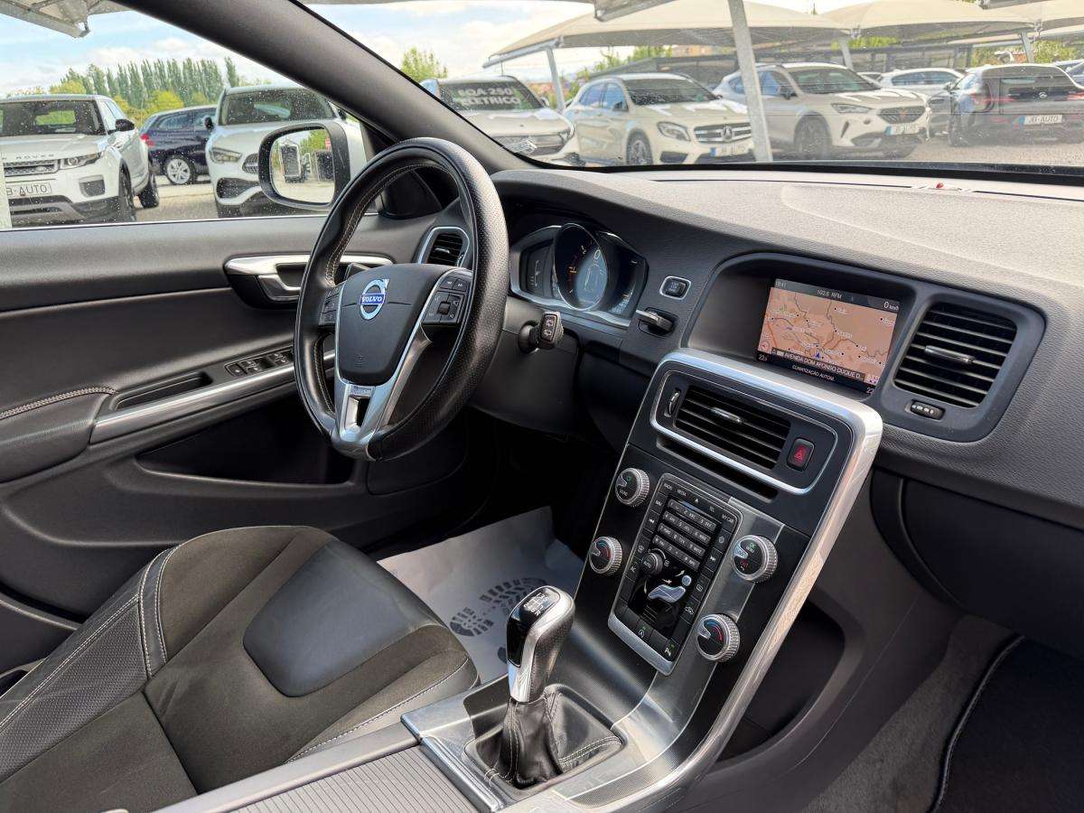 volvo-v60-2017-diesel-1969cc