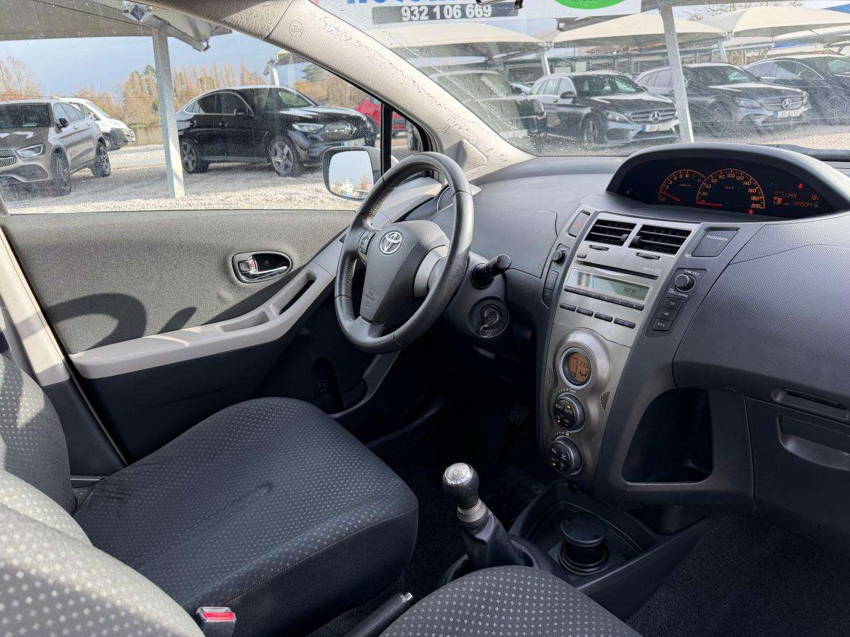 toyota-yaris-2011-gasolina-998cc