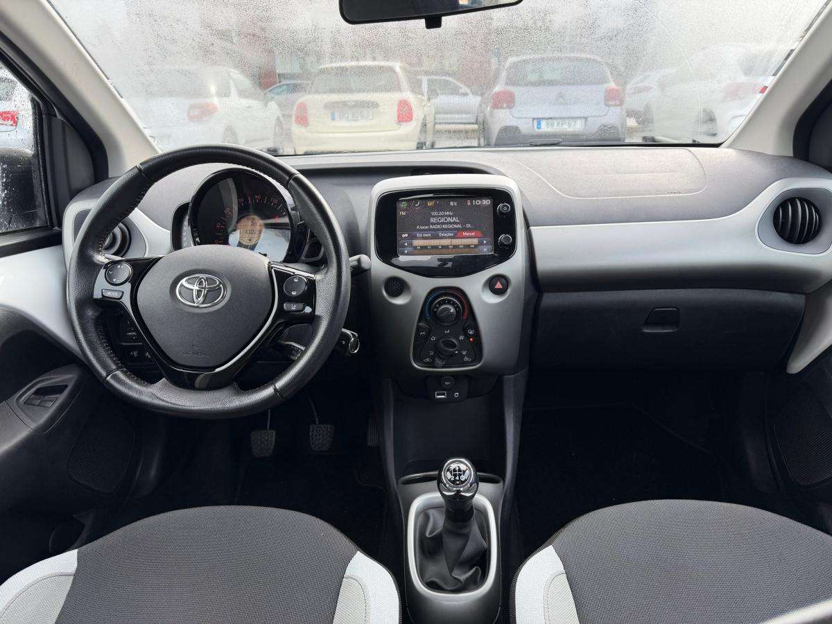 toyota-aygo-2017-gasolina-998cc