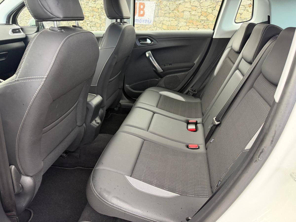 peugeot-2008-2018-gasolina-1199cc