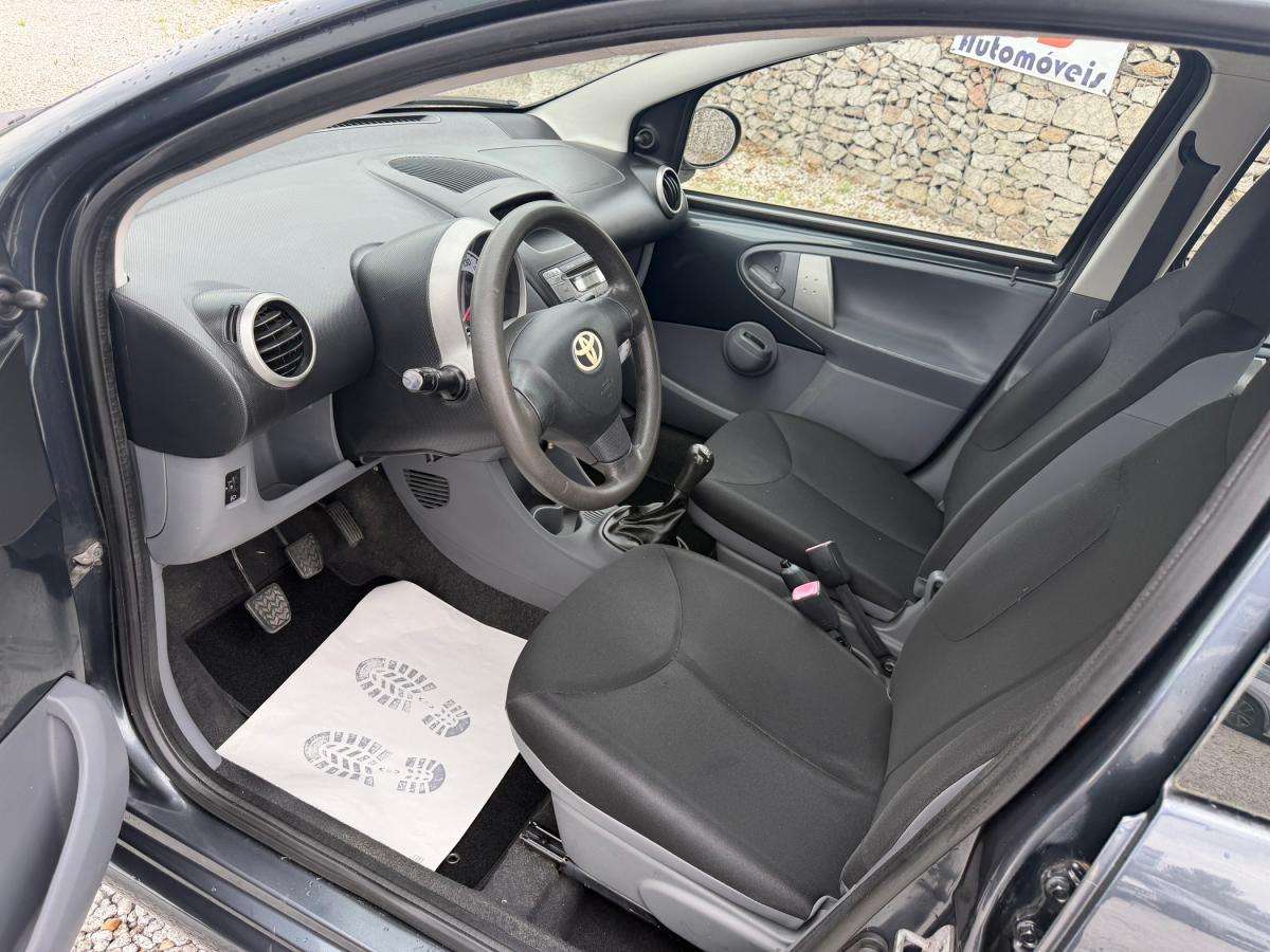toyota-aygo-2011-gasolina-998cc
