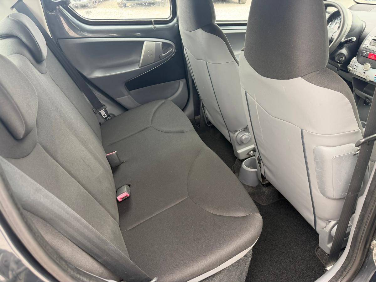 toyota-aygo-2011-gasolina-998cc
