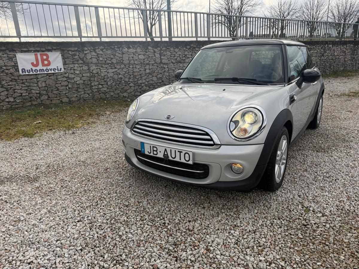 mini-cooper-2011-diesel-1598cc