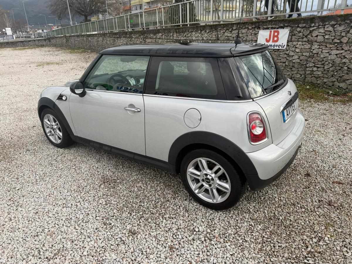 mini-cooper-2011-diesel-1598cc
