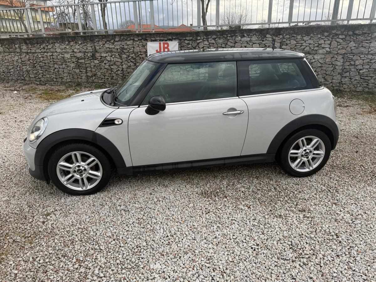 mini-cooper-2011-diesel-1598cc
