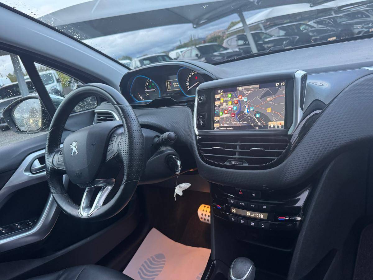 peugeot-2008-2016-gasolina-1199cc