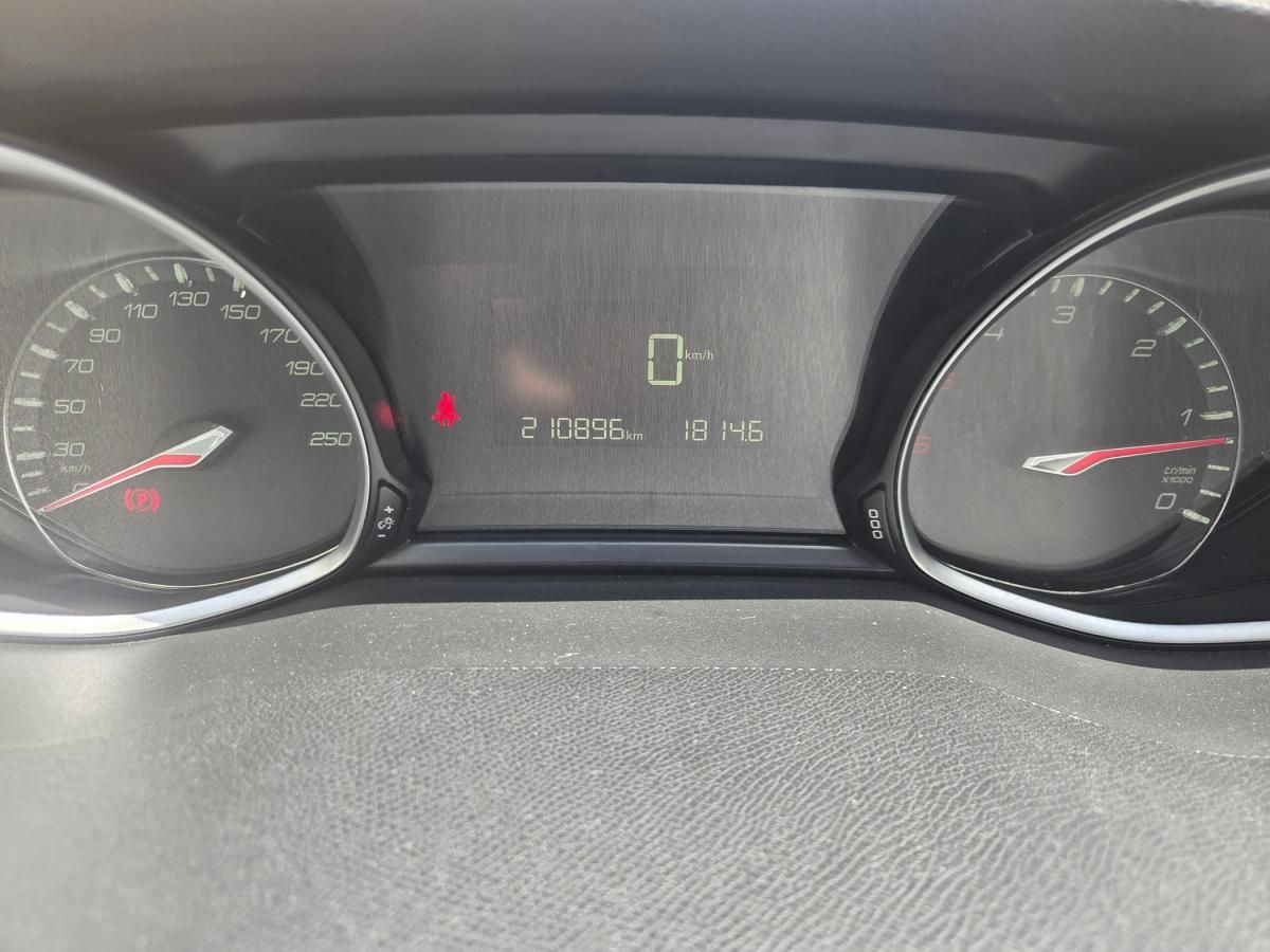 peugeot-308-sw-2020-diesel-1499cc
