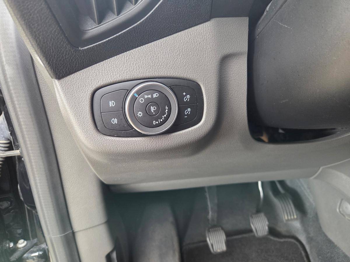ford-transit-connect-2022-diesel-1499cc