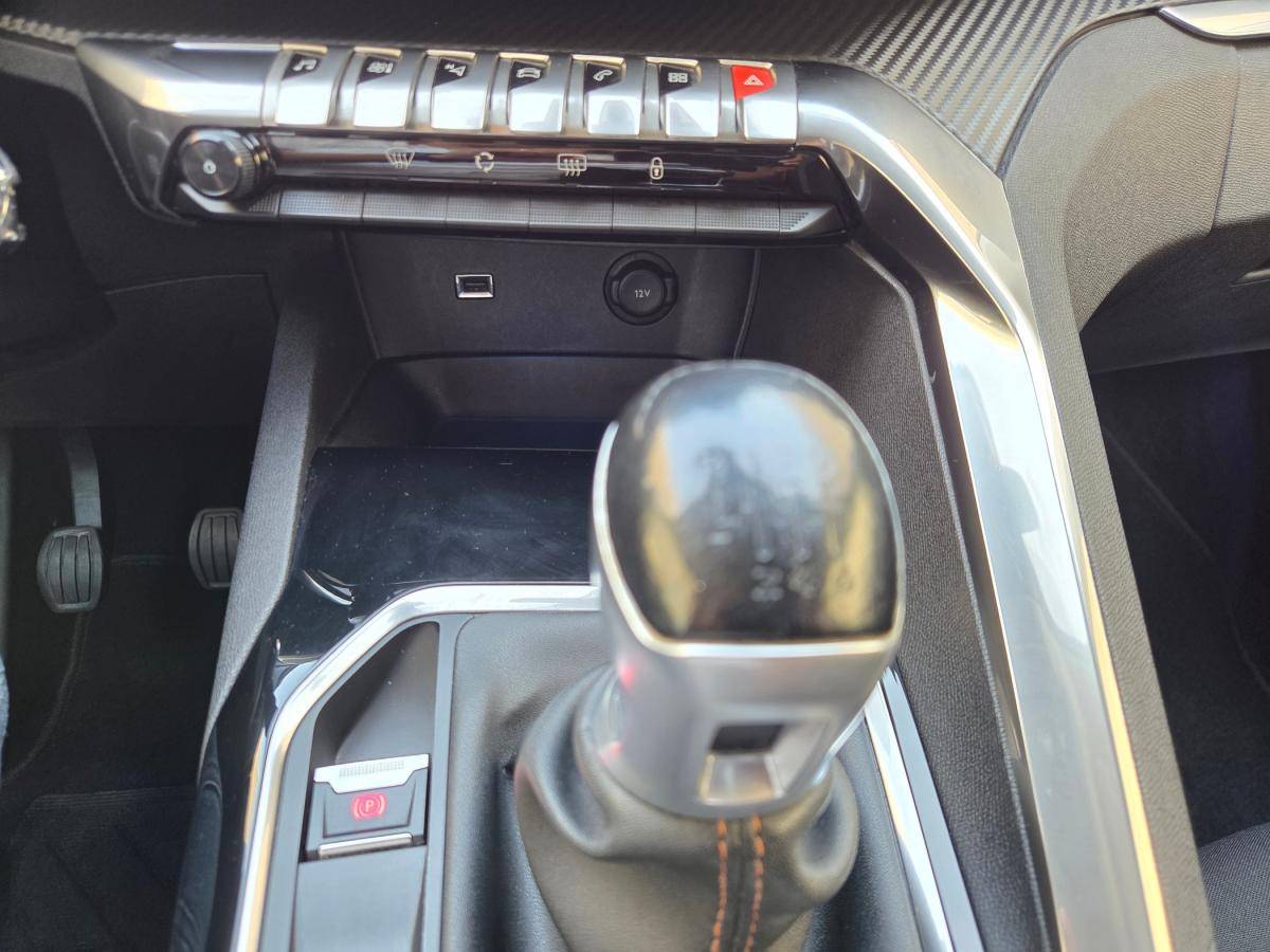 peugeot-3008-2017-diesel-1560cc