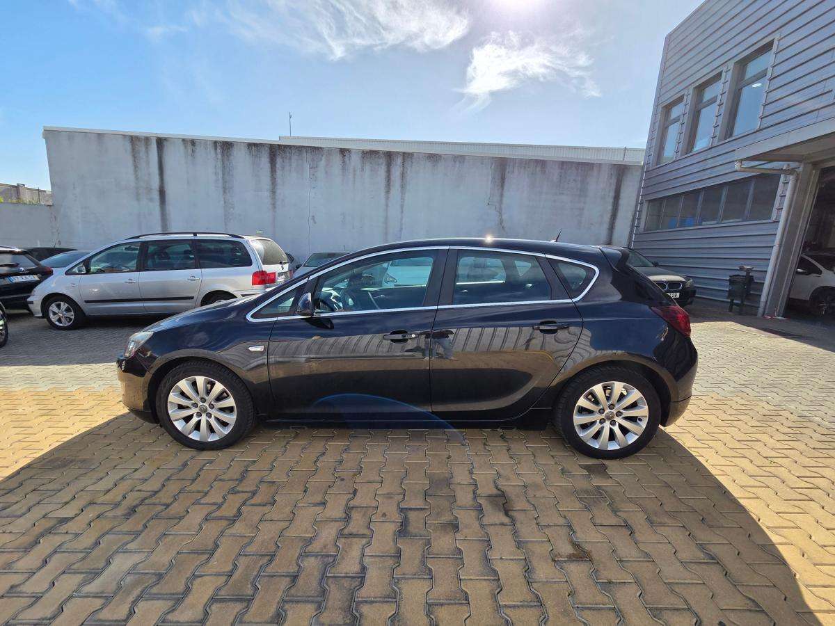 opel-astra-2011-diesel-1686cc