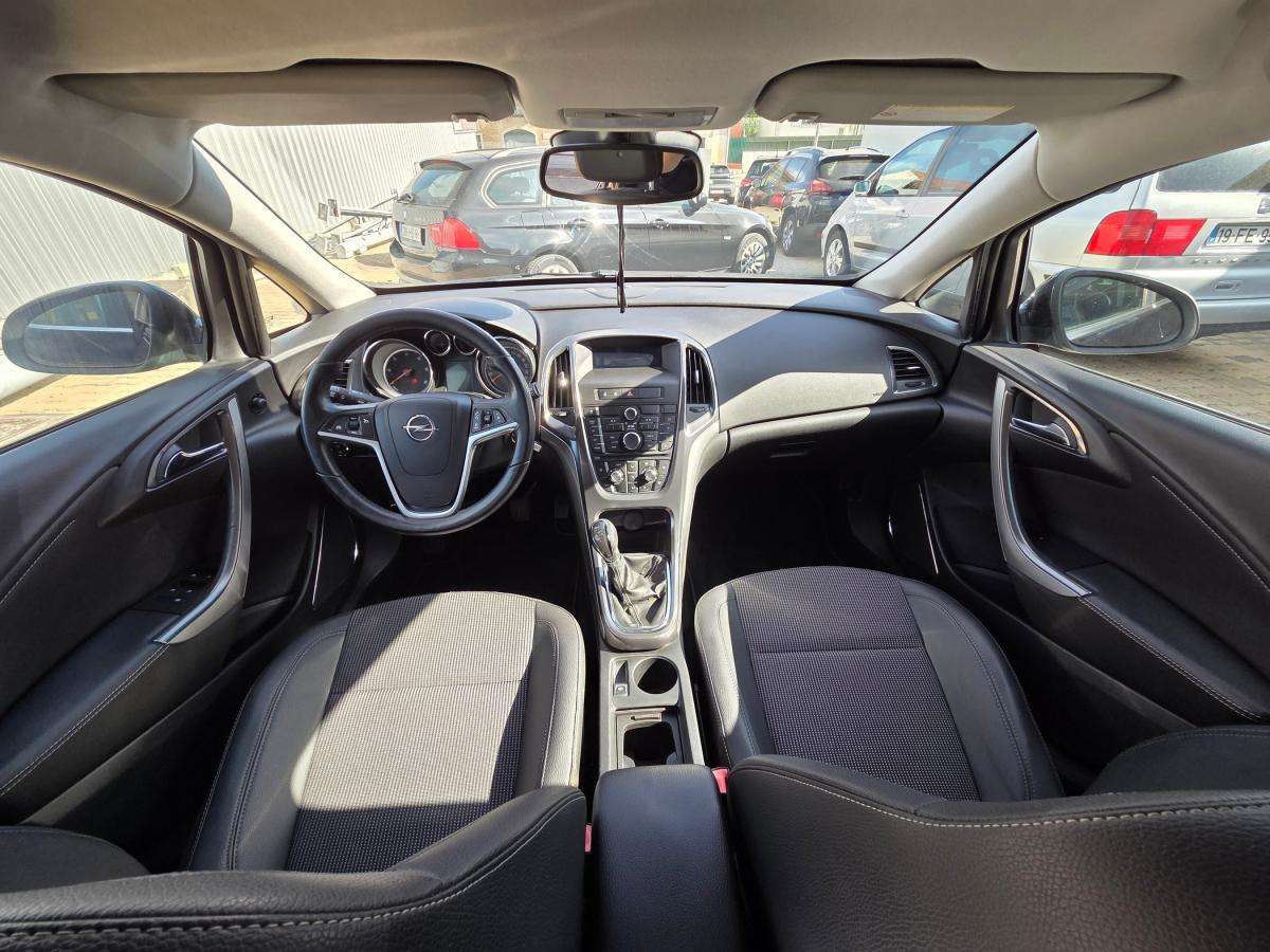 opel-astra-2011-diesel-1686cc