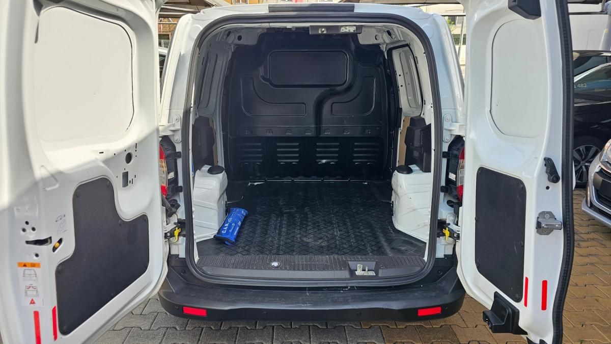 ford-transit-courier-2020-diesel-1499cc