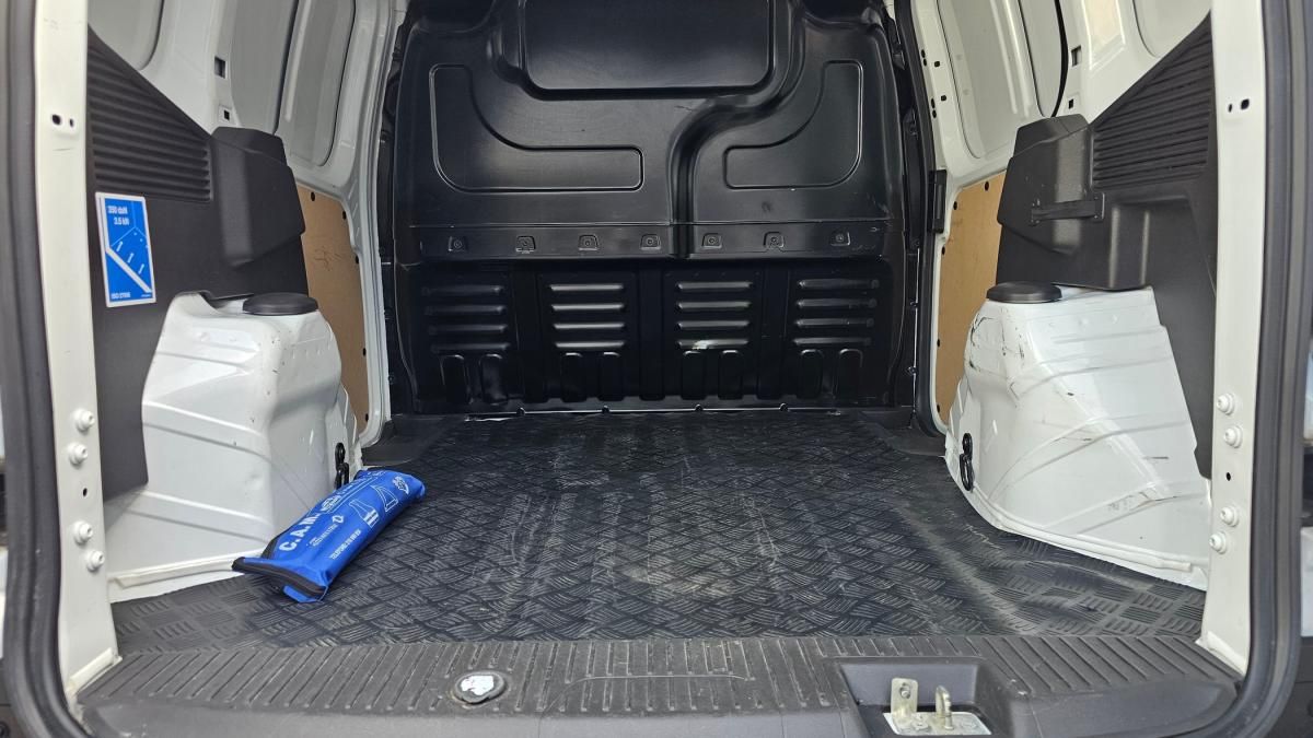 ford-transit-courier-2020-diesel-1499cc