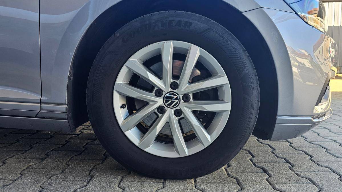 volkswagen-passat-variant-2021-diesel-1968cc