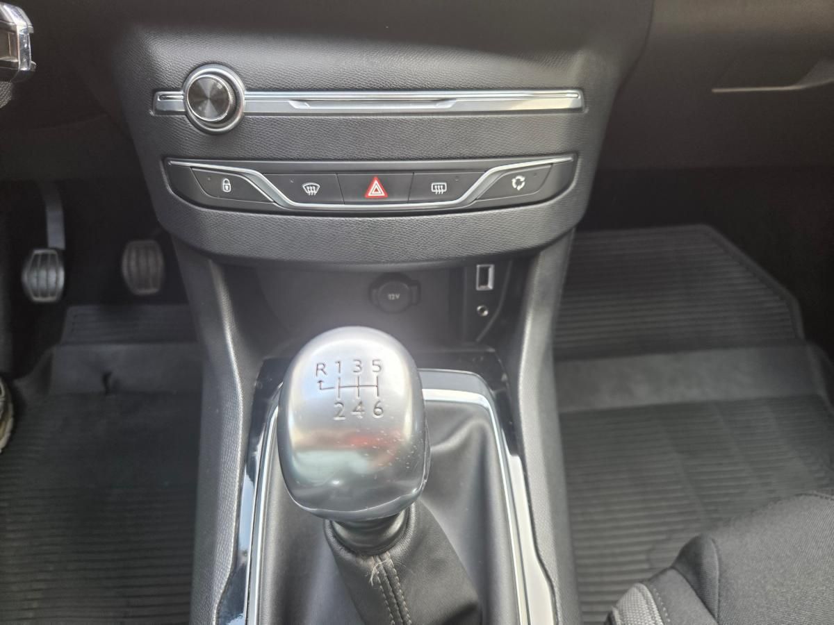 peugeot-308-sw-2016-diesel-1560cc
