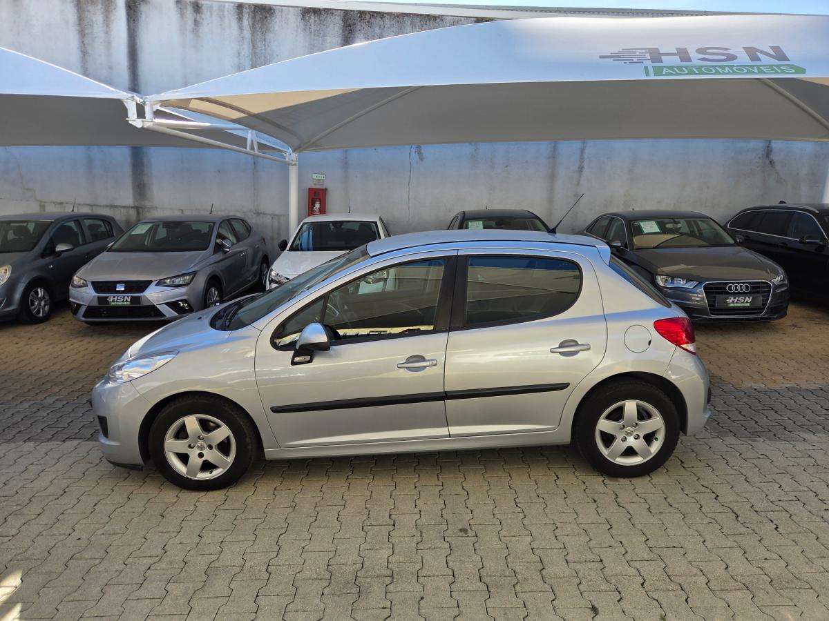 peugeot-207-2011-gasolina-1397cc