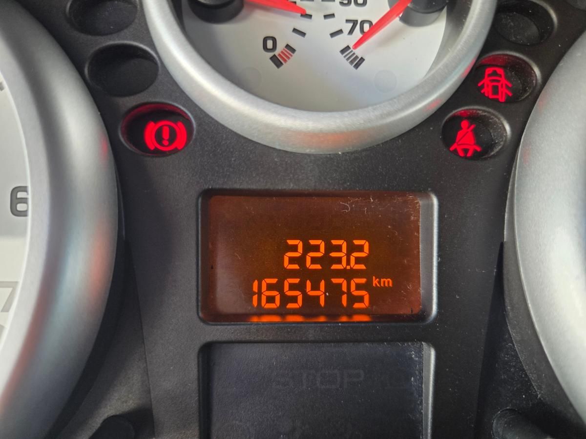 peugeot-207-2011-gasolina-1397cc