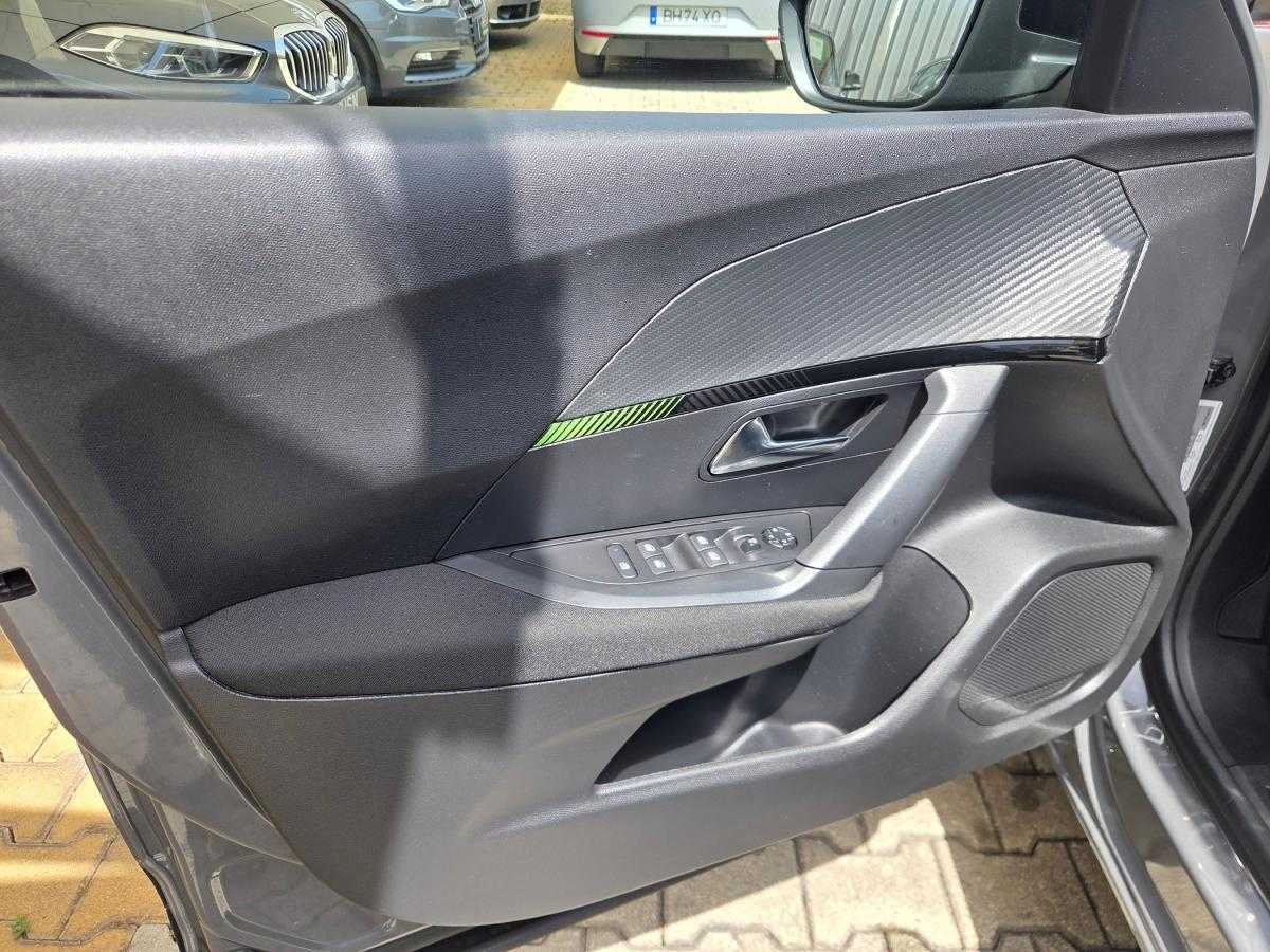 peugeot-2008-2024-gasolina-1199cc