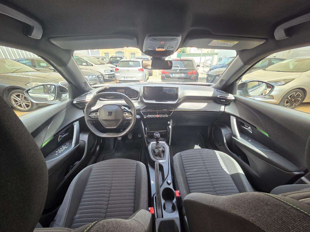 peugeot-2008-2024-gasolina-1199cc