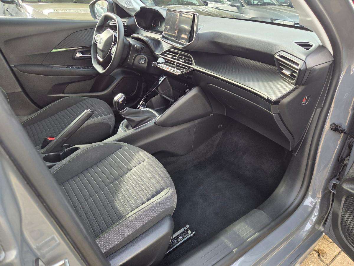 peugeot-208-2024-gasolina-1199cc