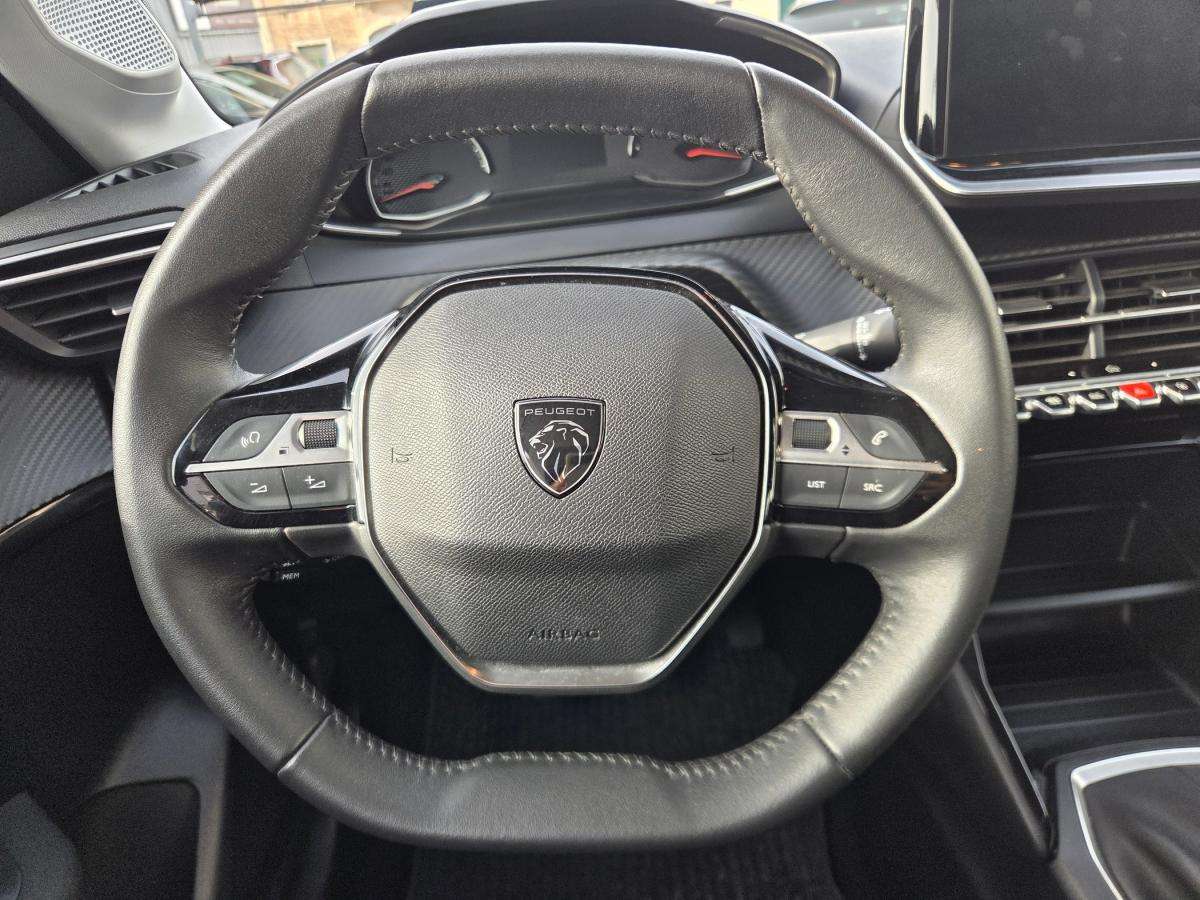 peugeot-208-2024-gasolina-1199cc