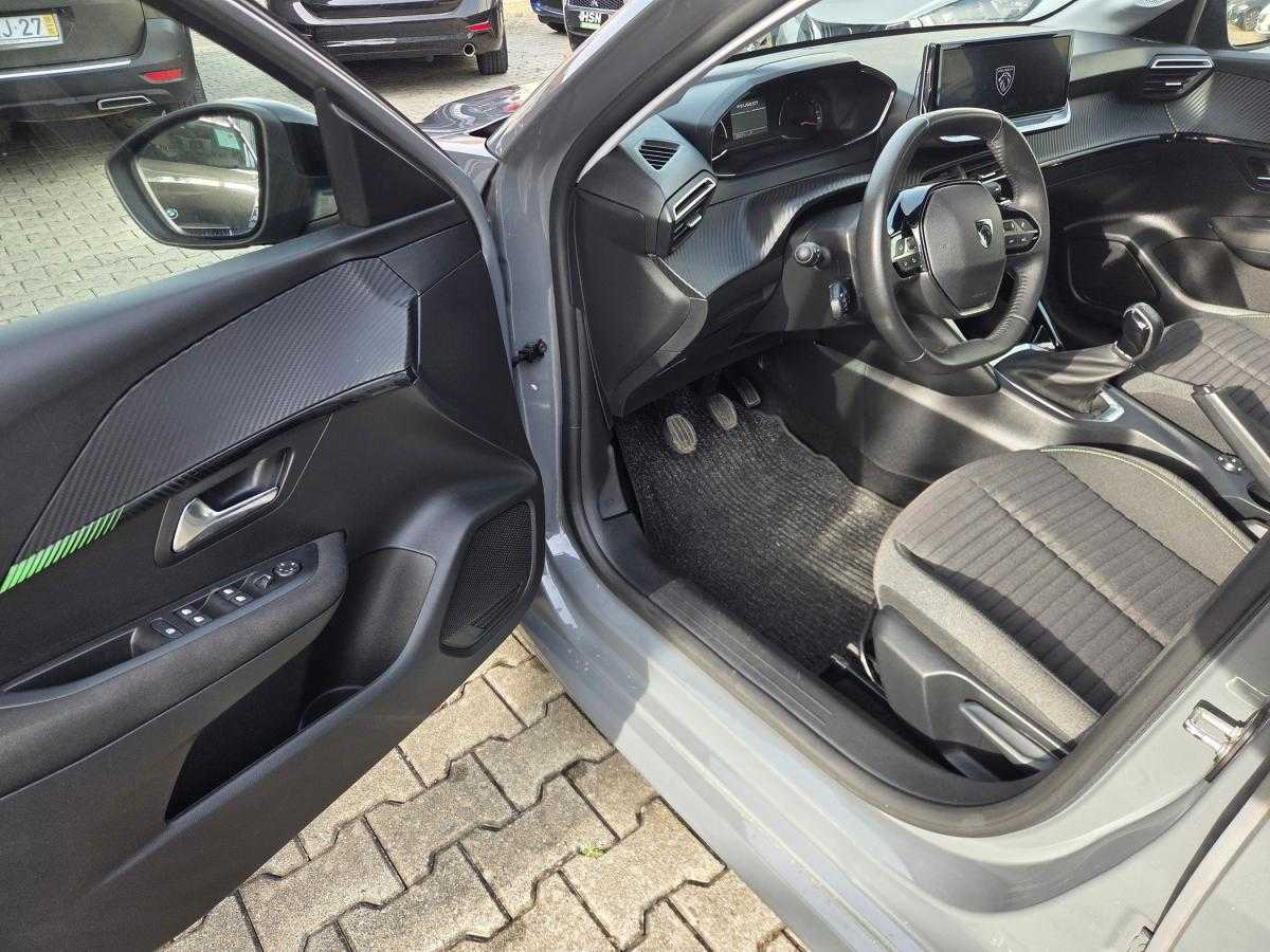 peugeot-208-2024-gasolina-1199cc