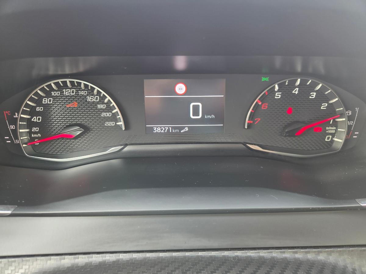 peugeot-208-2024-gasolina-1199cc