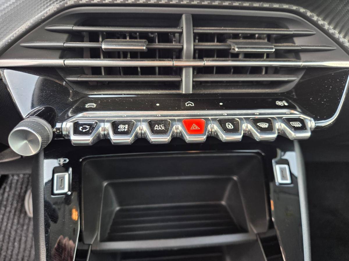 peugeot-208-2024-gasolina-1199cc
