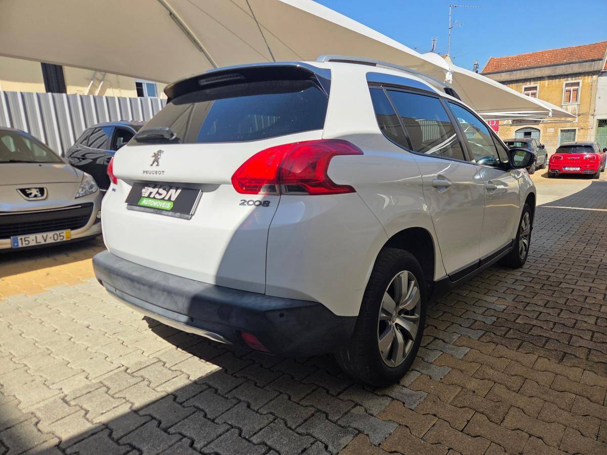 peugeot-2008-2016-gasolina-1199cc