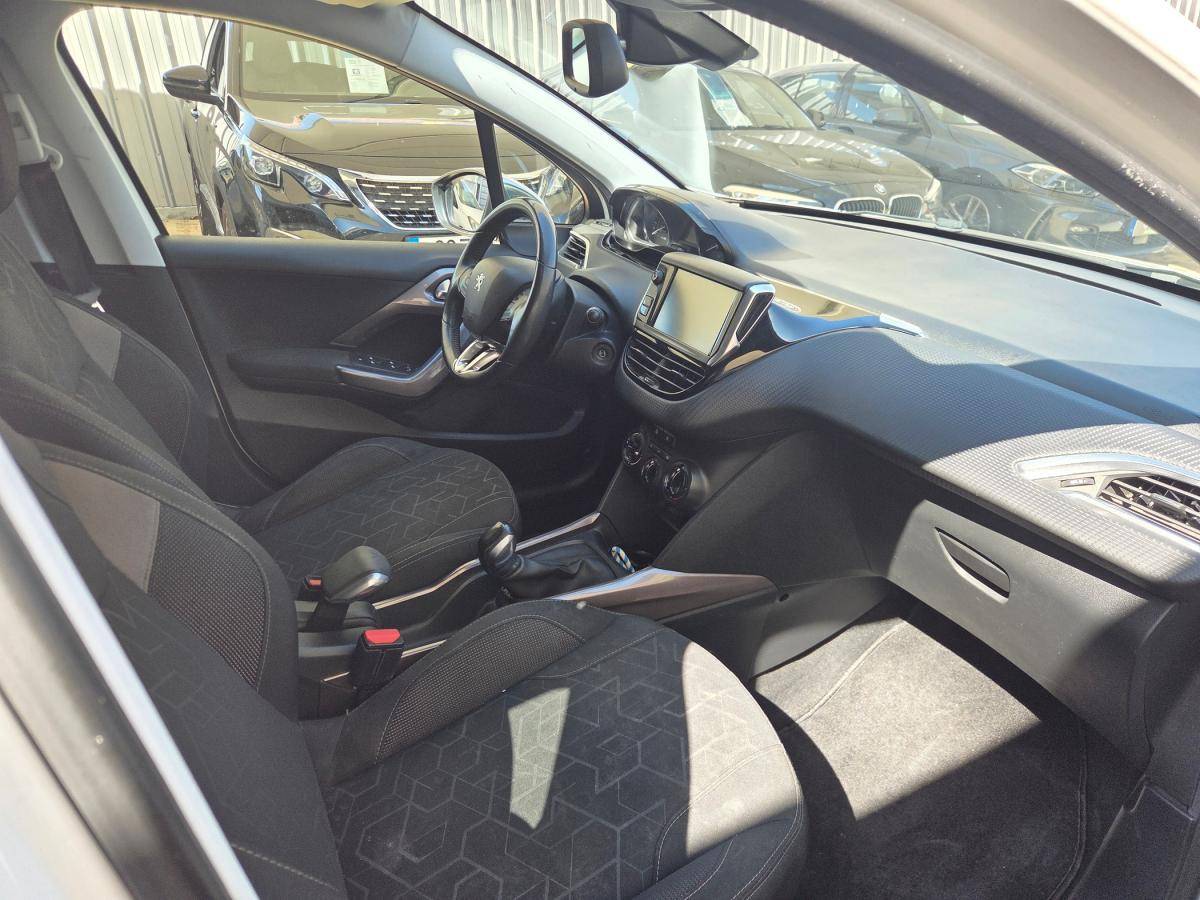 peugeot-2008-2016-gasolina-1199cc