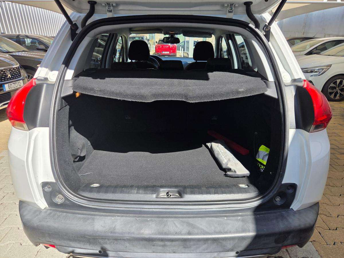 peugeot-2008-2016-gasolina-1199cc