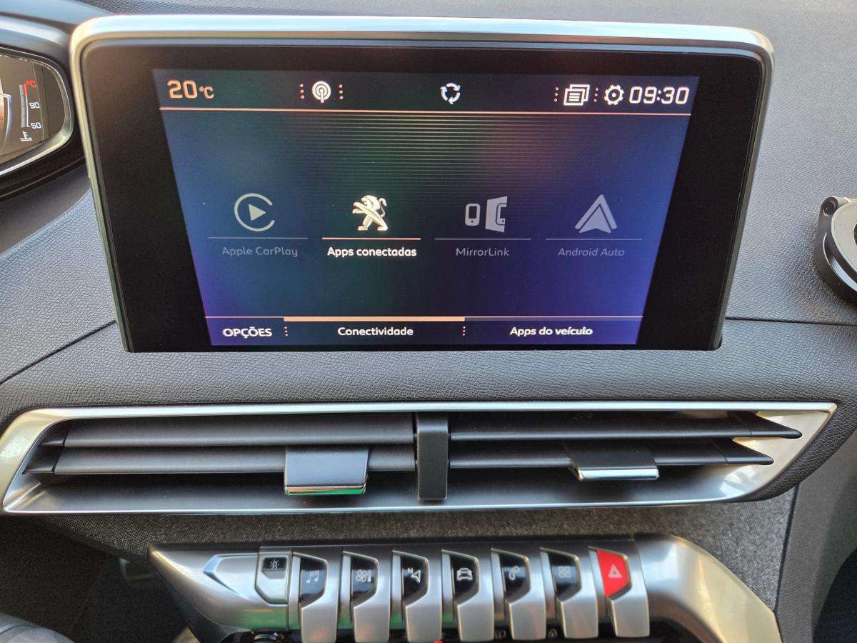 peugeot-3008-2018-diesel-1499cc