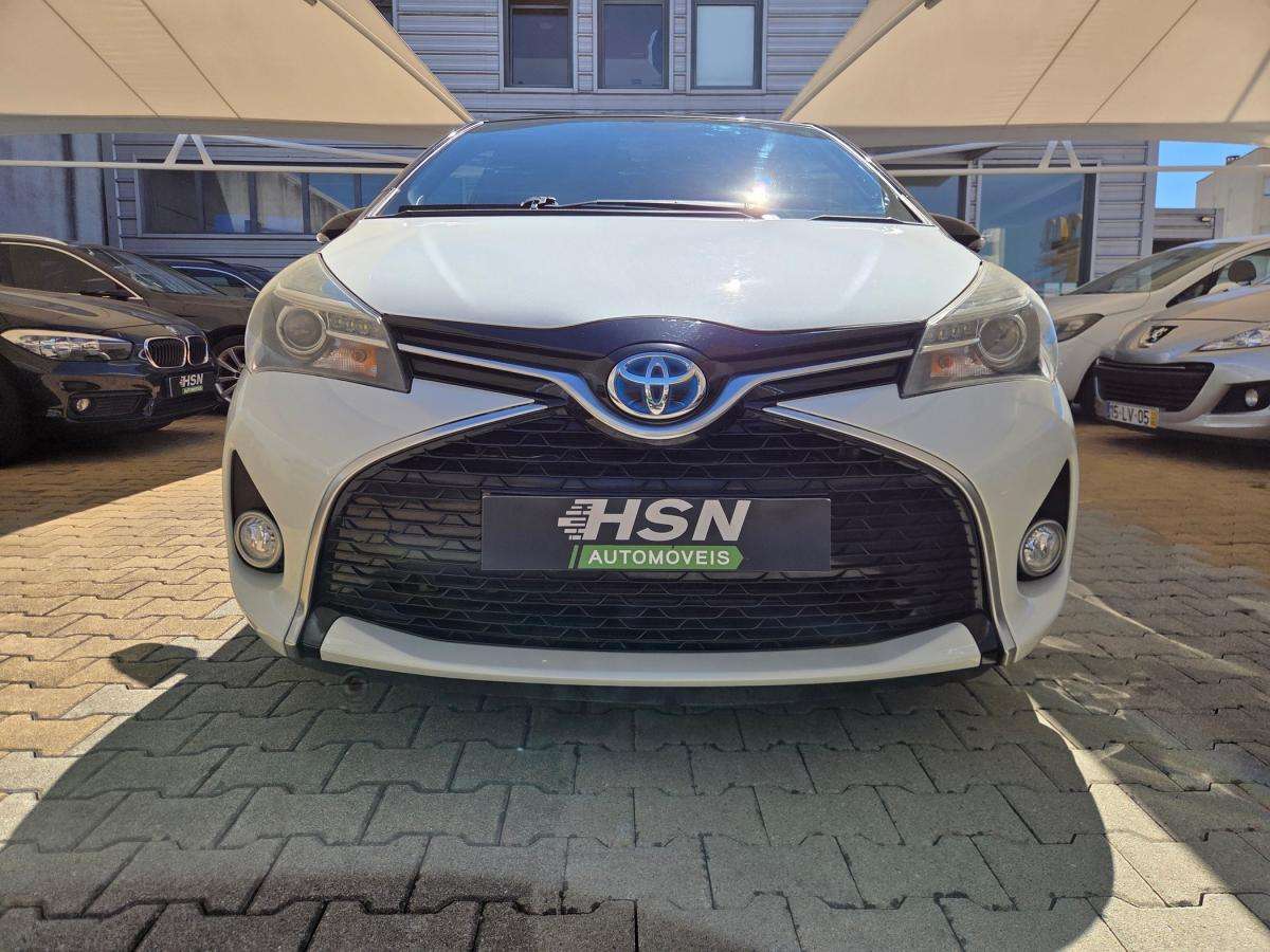 toyota-yaris-2016-hibrido-a-gasolina-1497cc