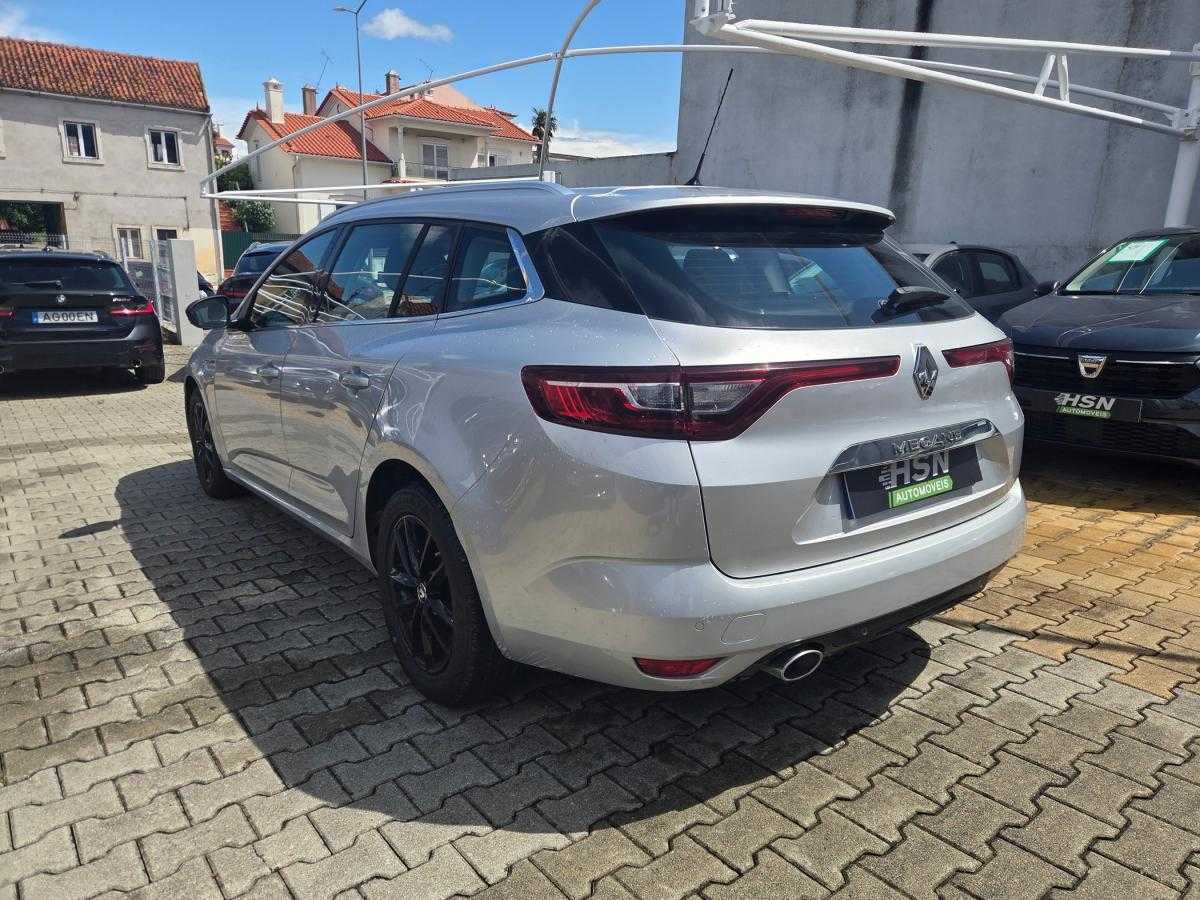 renault-megane-sport-tourer-2017-diesel-1461cc