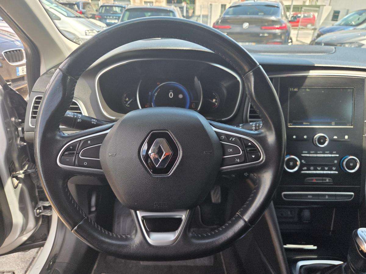 renault-megane-sport-tourer-2017-diesel-1461cc