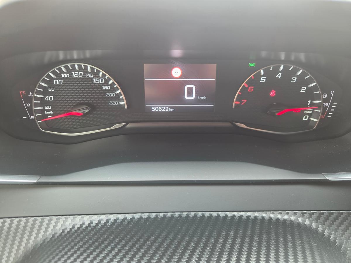 peugeot-208-2022-gasolina-1199cc
