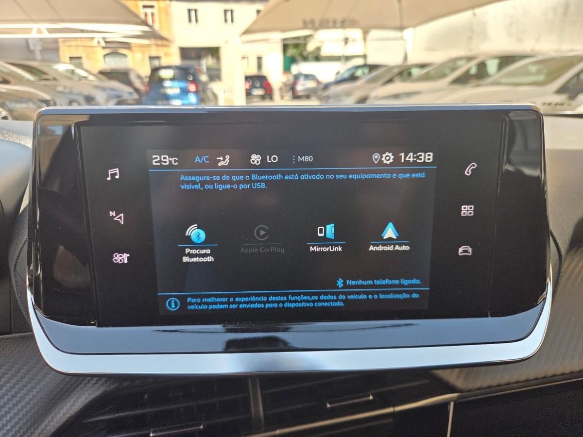 peugeot-2008-2023-gasolina-1199cc