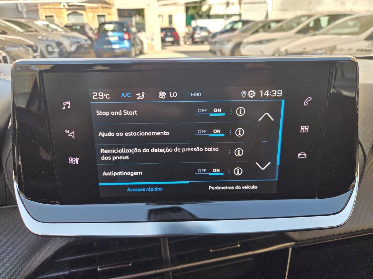 peugeot-2008-2023-gasolina-1199cc