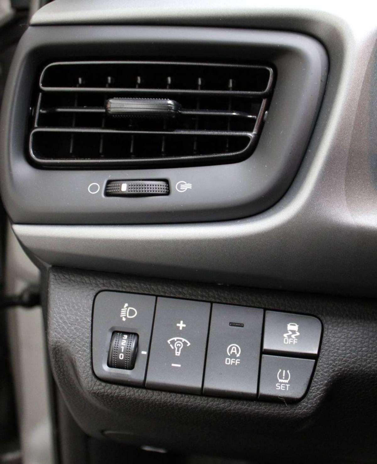 kia-rio-2022-gasolina-998cc
