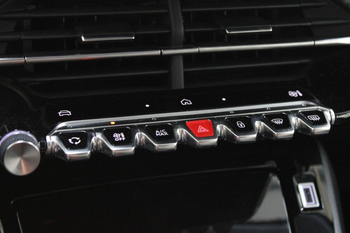 peugeot-208-2026-gasolina-1199cc