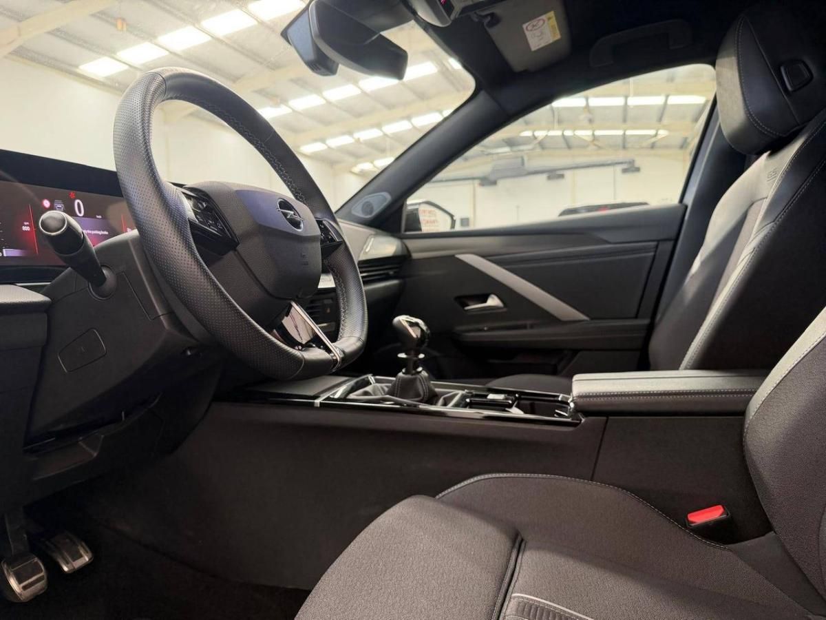 opel-astra-2023-gasolina-1199cc