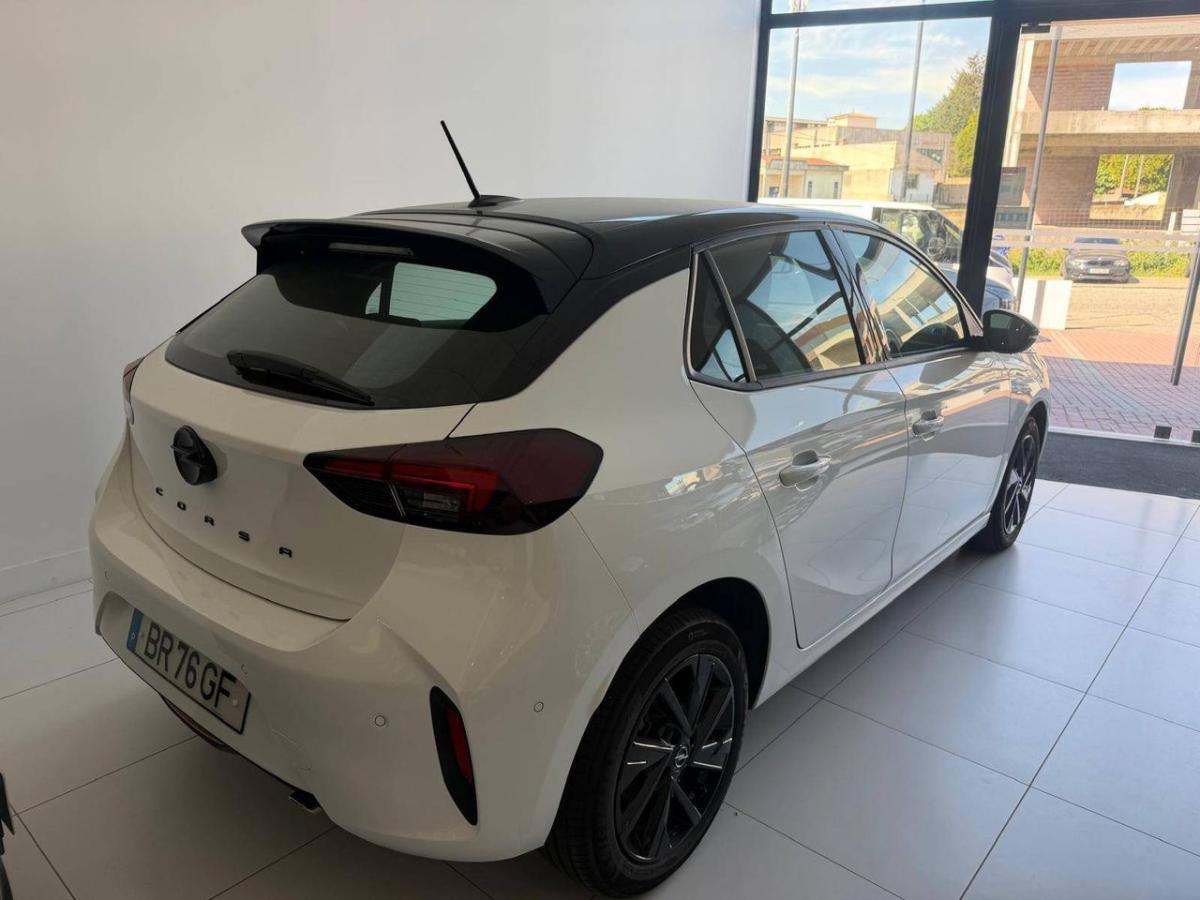 opel-corsa-2025-hibrido-a-gasolina-1199cc