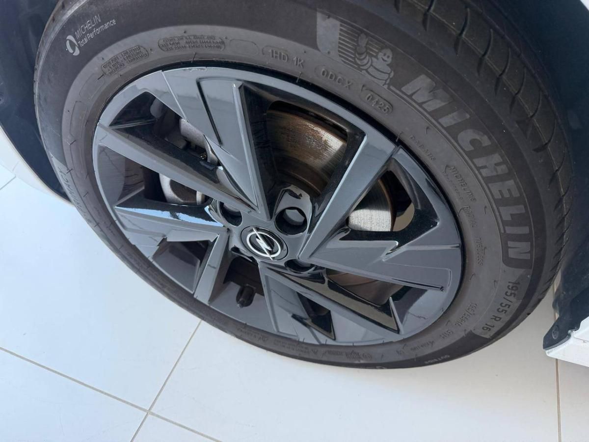 opel-corsa-2025-hibrido-a-gasolina-1199cc