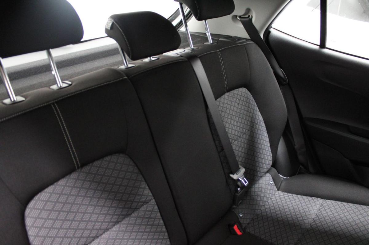 kia-picanto-2025-gasolina-998cc