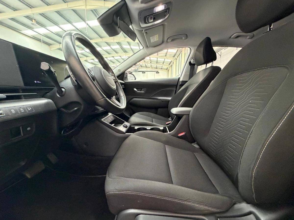 hyundai-kauai-2024-gasolina-998cc