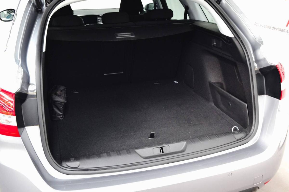peugeot-308-2019-gasolina-1199cc